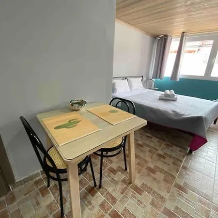 Cozy New Studio Few Meters Away From Beach Side. Leptokarya  Exterior photo