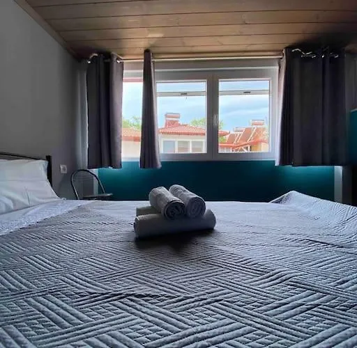 Cozy New Studio Few Meters Away From Beach Side.
