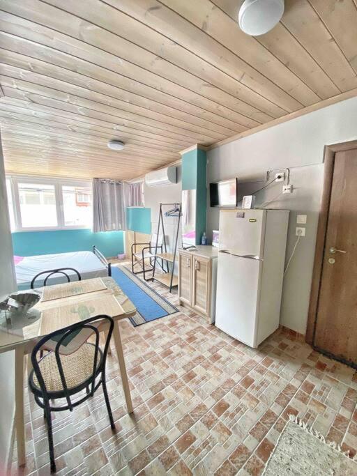 Cozy New Few Meters Away From Side. Appartement *
